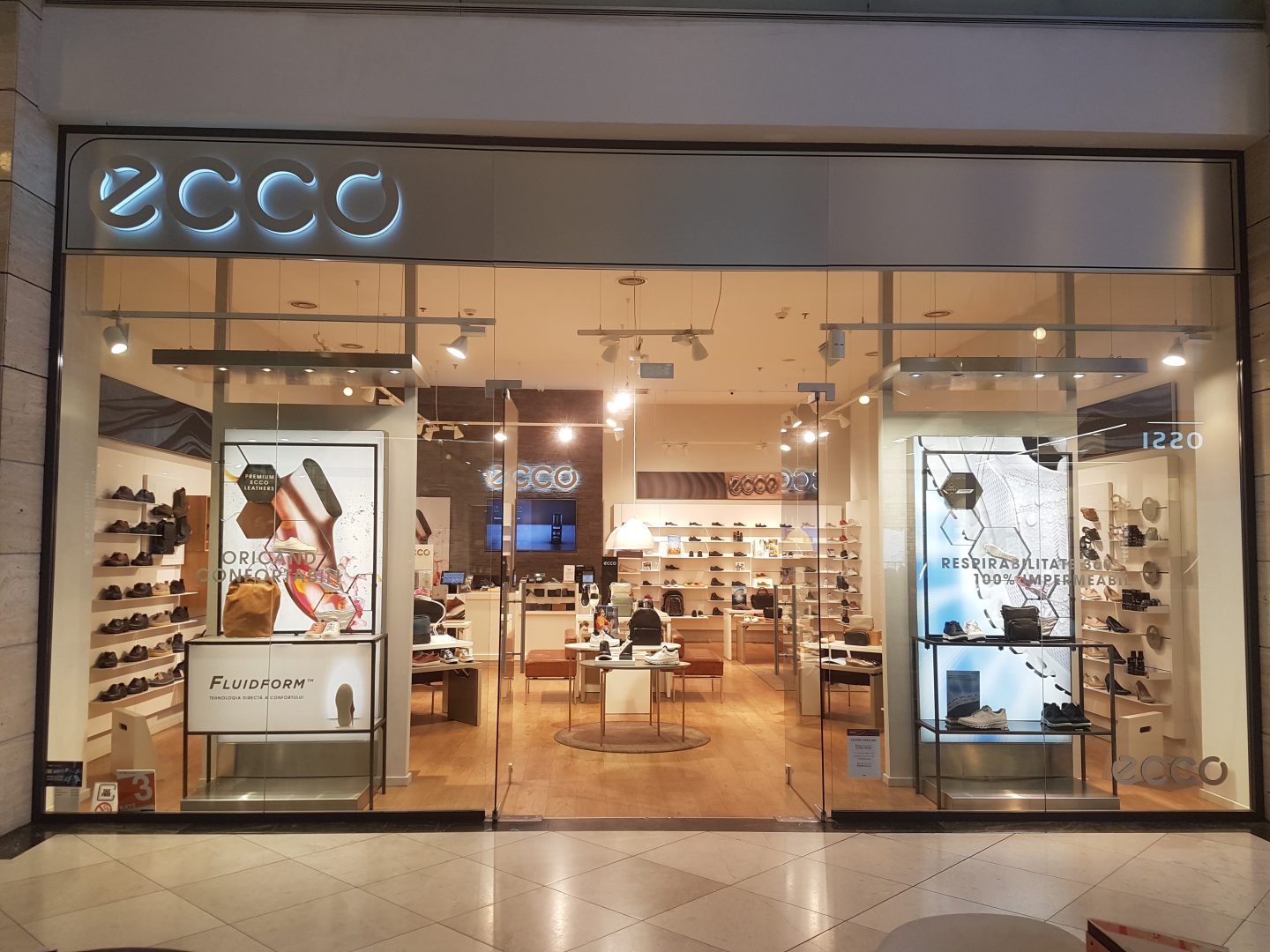 ecco shoes megamall